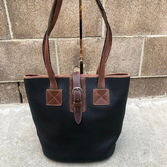 Dooney & Bourke Handbags - Vintage DOONEY & BOURKE Leather Tote Bag Purse Shoulder Leather Black Buckle​